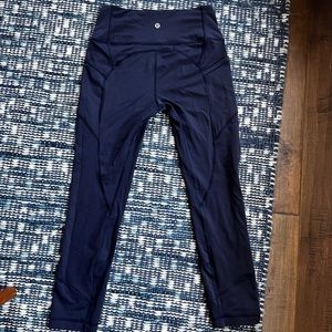 All the Right Places crop legging size 6